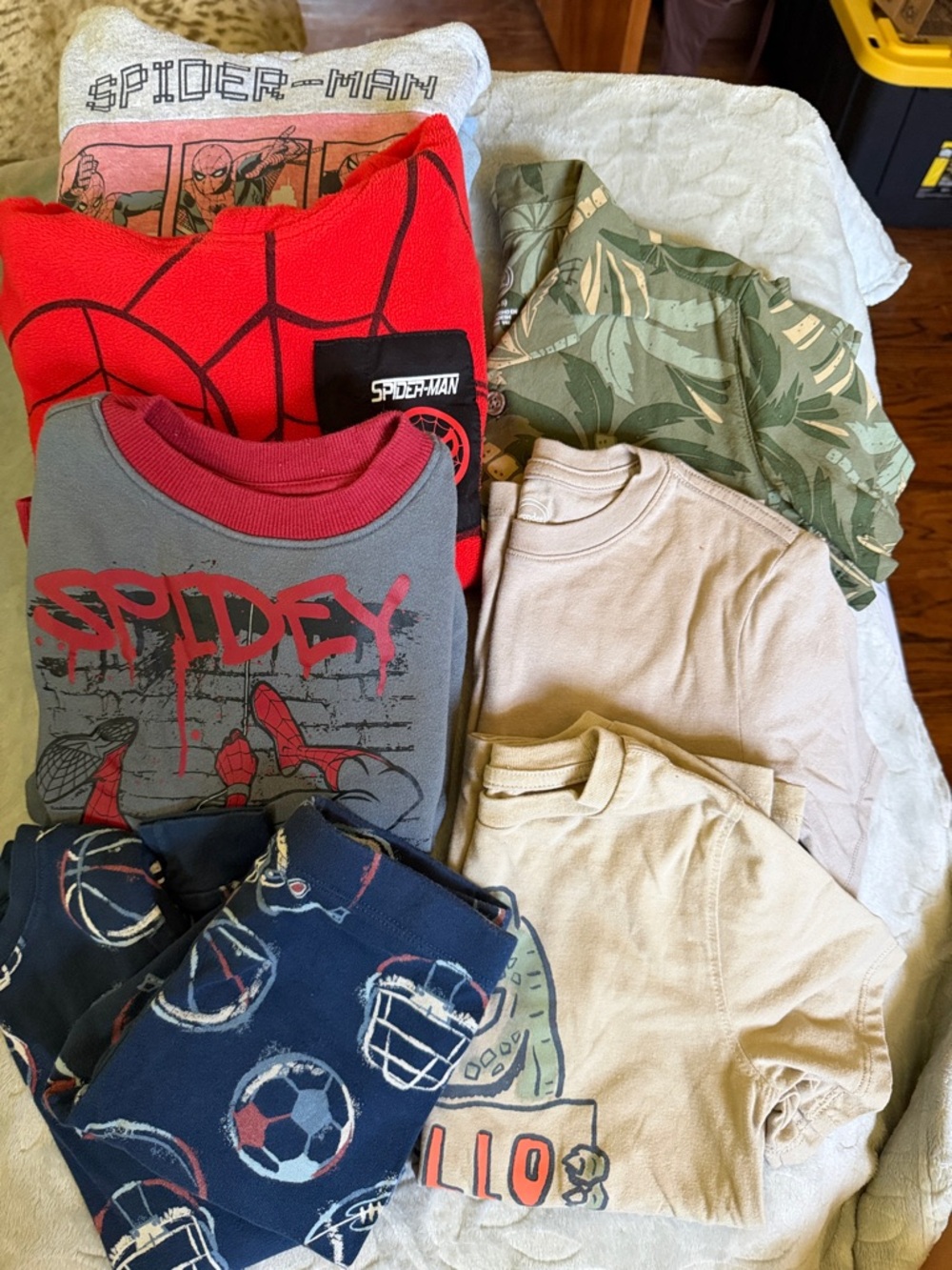 Boys 6/7 clothes and pj set